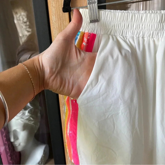 Queen of sparkles sequins shorts pockets rainbow white colorful stretchy - Picture 7 of 8